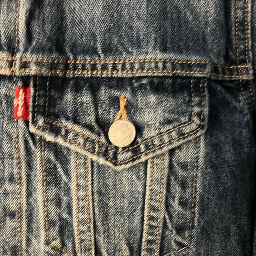 Levi's relaxed boyfriend xs Denim Jacket for Women fits big - Picture 9 of 13
